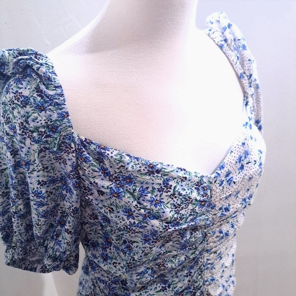 Stradivarius| Floral Ruched Women's mini dress blocked colors - Picture 2 of 9